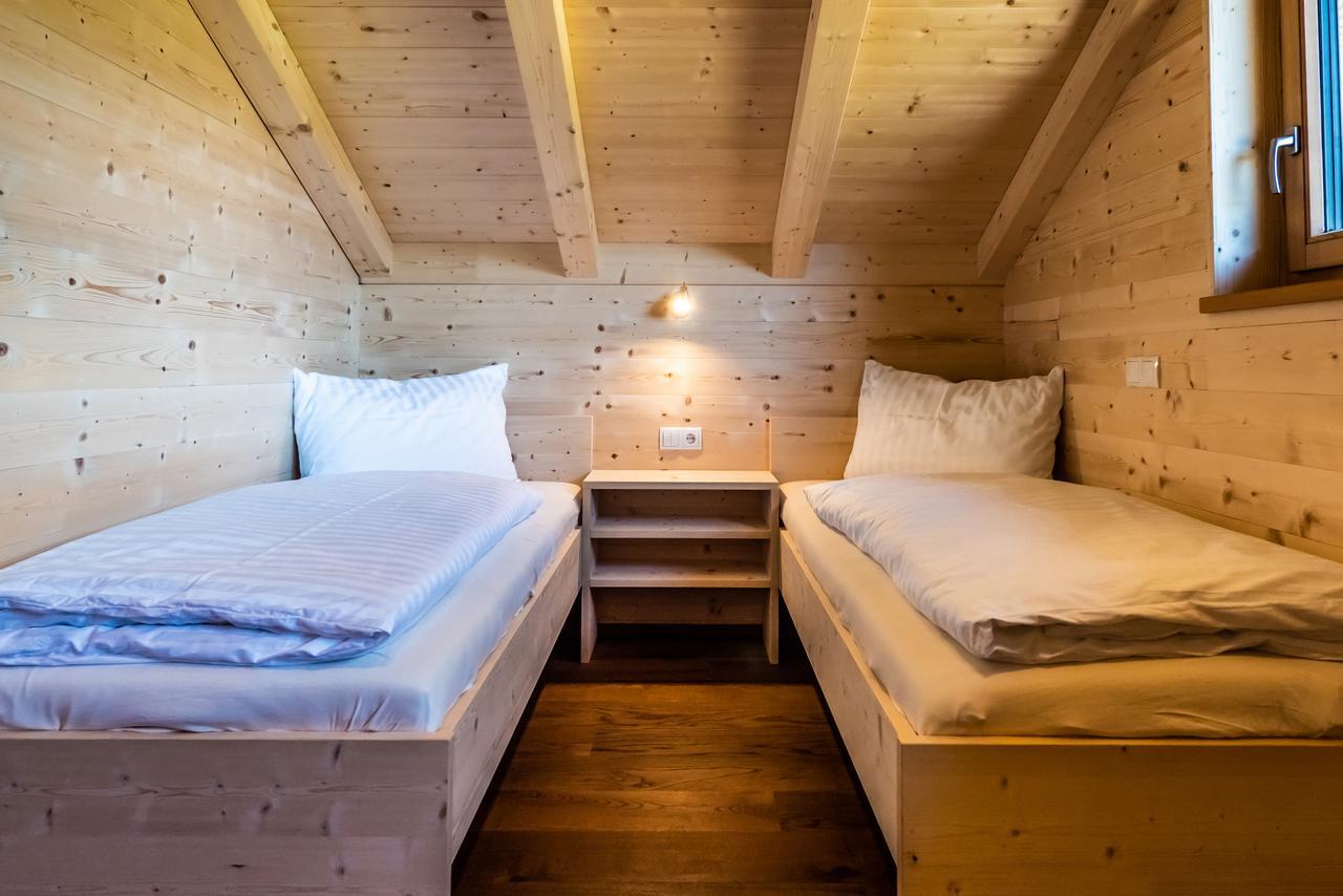 Camping Chalet Salten サン・ジェネージオ・アテジーノ エクステリア 写真